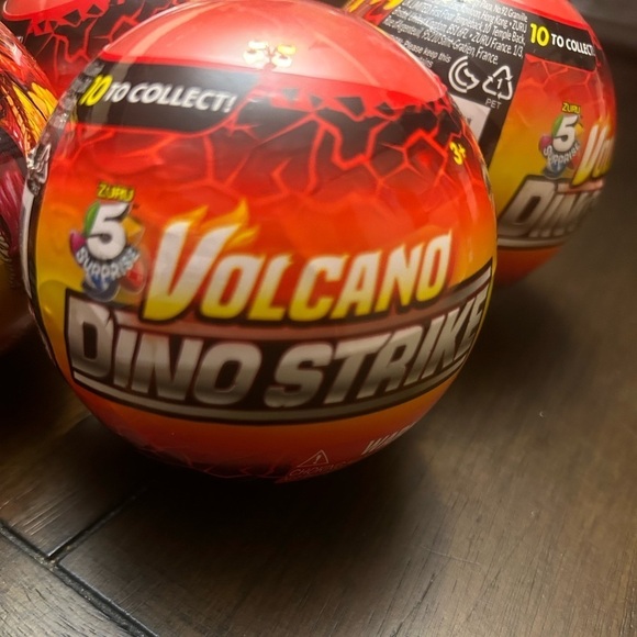 Other - Surprise 5 Volcano Dino Strike NWT